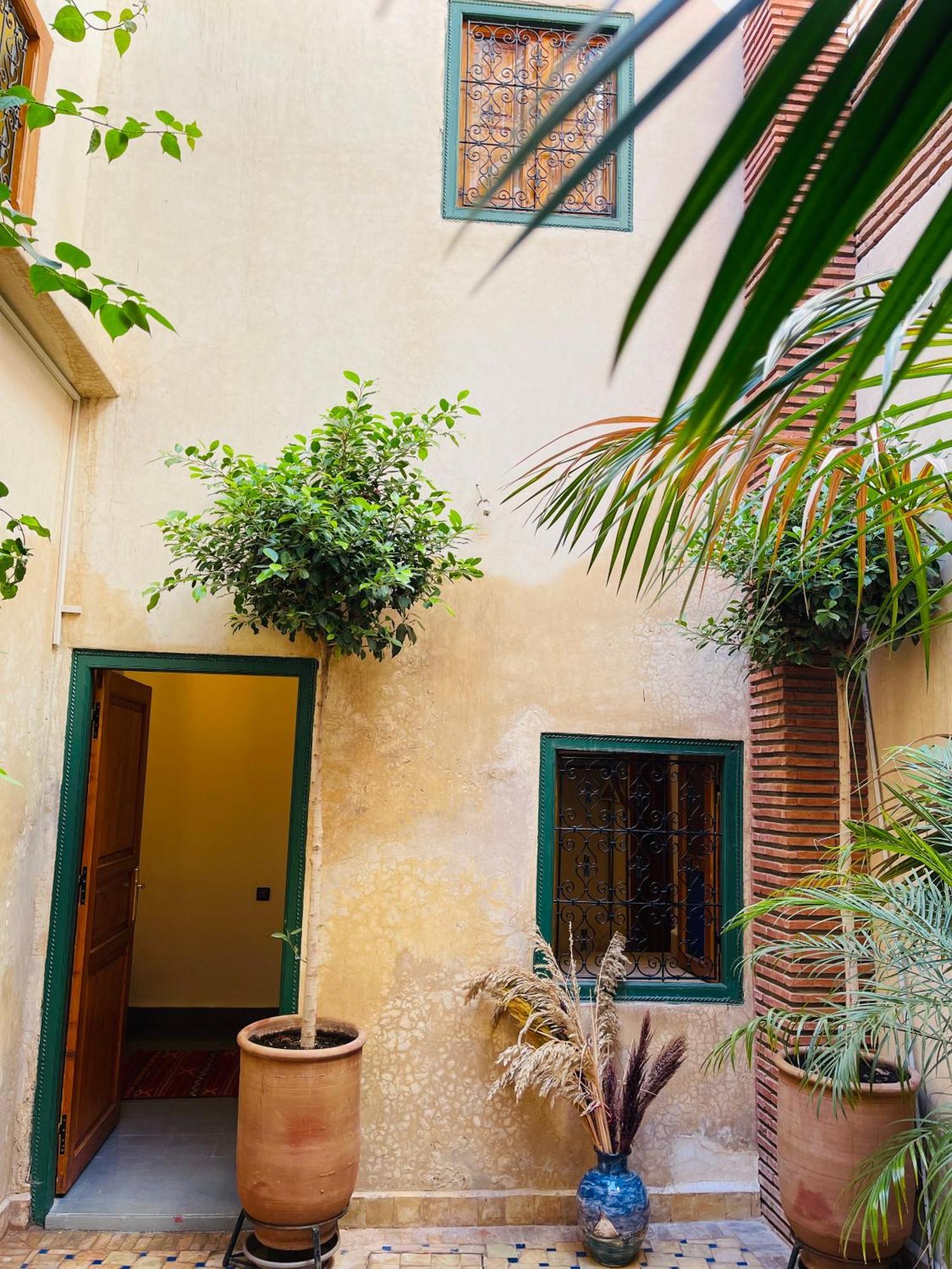 Riad La Caleche & Spa Hotel Marrakesh Exterior photo